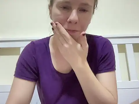 Snapshot of SweetLucy96 chatting on 11.20.25 SweetLucy96 online show from 11.20.25