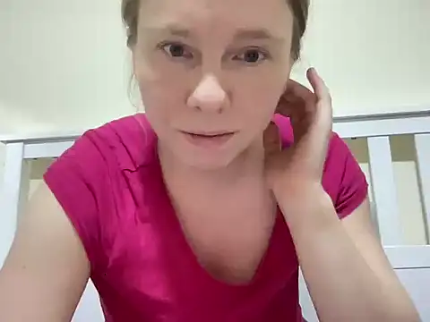 Snapshot of SweetLucy96 chatting on 12.02.25 SweetLucy96 online show from 12.02.25