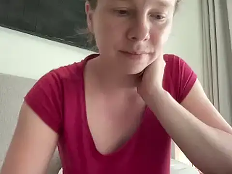 Snapshot of SweetLucy96 chatting on 05.04.26 SweetLucy96 online show from 05.04.26