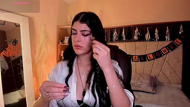  Niah  online show from 10.28.25