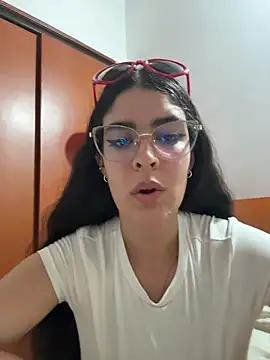  Niah  online show from 02.15.26