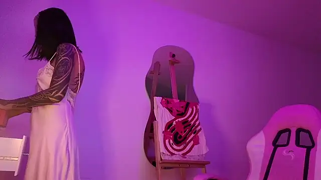 Snapshot of goddess_vee_ chatting on 02.12.26 goddess vee online show from 02.12.26