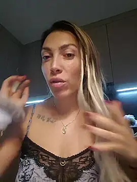 Snapshot of vladmargin chatting on 10.27.25 vladmargin online show from 10.27.25