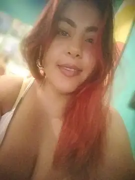 Snapshot of gatuwildhott chatting on 05.17.26 gatuwildhott online show from 05.17.26