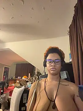 Snapshot of nickytheehawtie chatting on 03.01.26 nickytheehawtie online show from 03.01.26