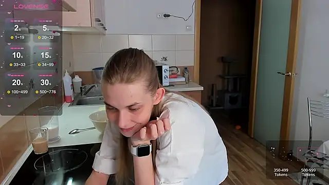 Snapshot of molly_hunt_ chatting on 03.14.25 molly hunt online show from 03.14.25