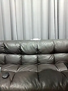 Snapshot of nam_tootsis chatting on 02.20.25 nam tootsis online show from 02.20.25