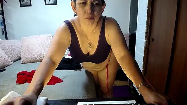 maturehoxx online show from 02.20.25