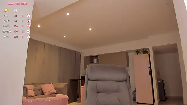 sofiia piink online show from 11.22.25