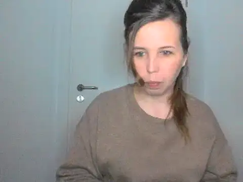 Snapshot of loveis007 chatting on 03.18.25 loveis007 online show from 03.18.25