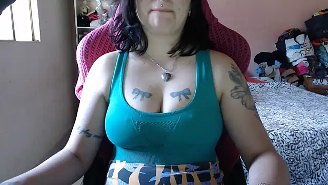 Snapshot of Ta_maravilhosaaa chatting on 12.23.24 Ta maravilhosaaa online show from 12.23.24