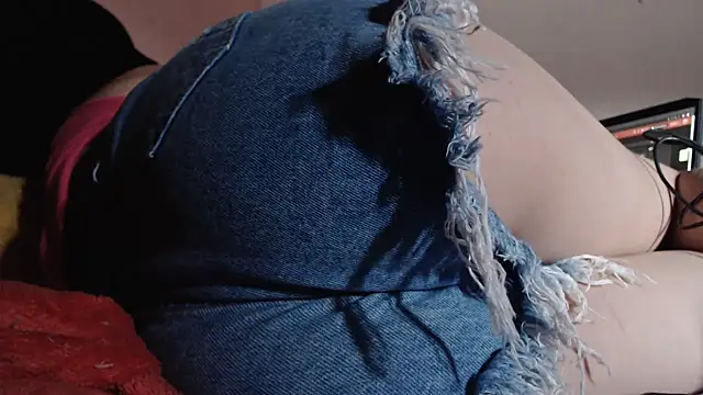 Snapshot of Ta_maravilhosaaa chatting on 02.04.25 Ta maravilhosaaa online show from 02.04.25