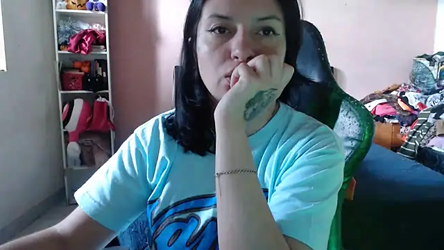 Snapshot of Ta_maravilhosaaa chatting on 02.18.25 Ta maravilhosaaa online show from 02.18.25