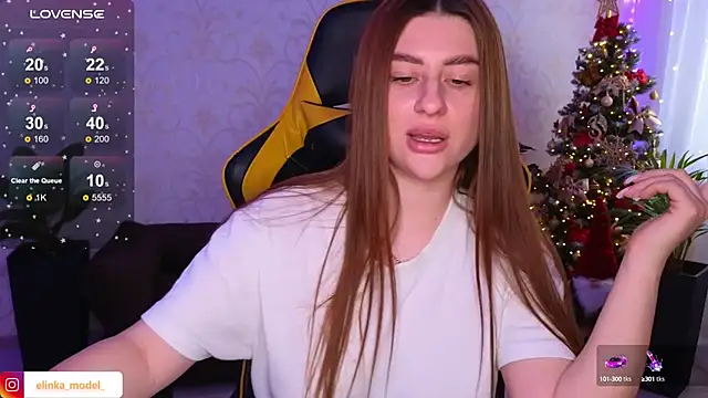 Snapshot of Elishka_ chatting on 12.15.24 Elishka online show from 12.15.24