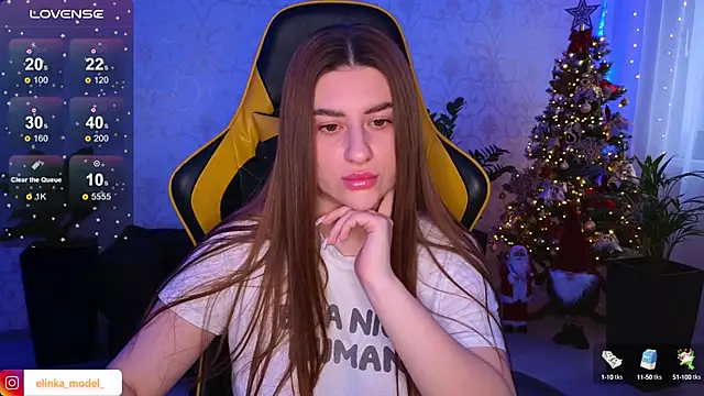 Snapshot of Elishka_ chatting on 12.18.24 Elishka online show from 12.18.24