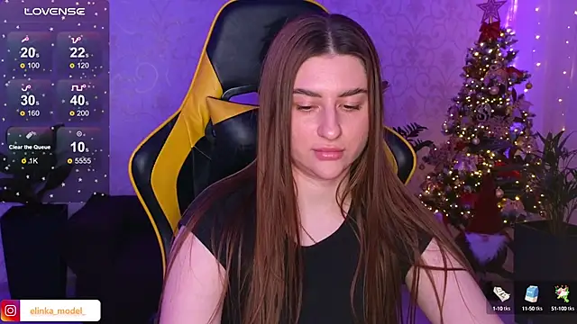 Snapshot of Elishka_ chatting on 12.18.24 Elishka online show from 12.18.24