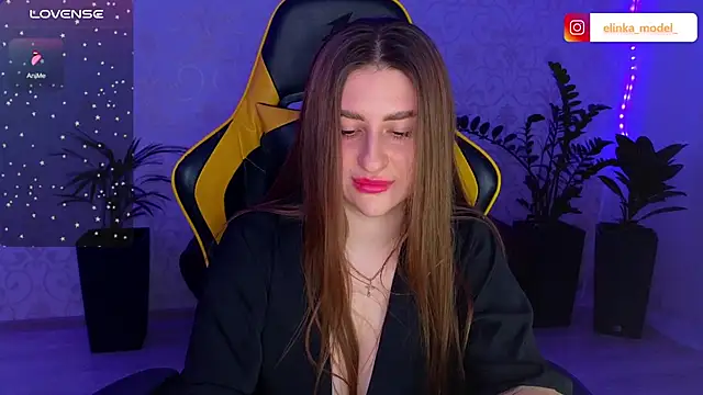 Snapshot of Elishka_ chatting on 03.02.25 Elishka online show from 03.02.25