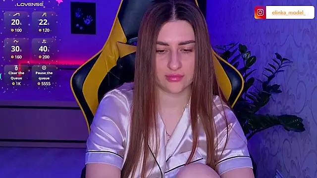 Snapshot of Elishka_ chatting on 03.07.25 Elishka online show from 03.07.25