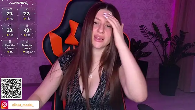 Snapshot of Elishka_ chatting on 09.15.25 Elishka online show from 09.15.25