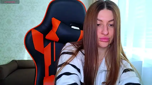 Snapshot of Elishka_ chatting on 05.01.26 Elishka online show from 05.01.26