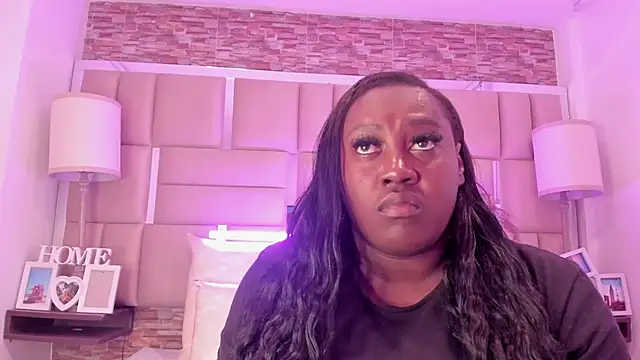 Snapshot of ShaniaBrownn chatting on 02.27.26 ShaniaBrownn online show from 02.27.26