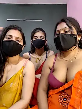 cutee  crazy online show from 04.12.26