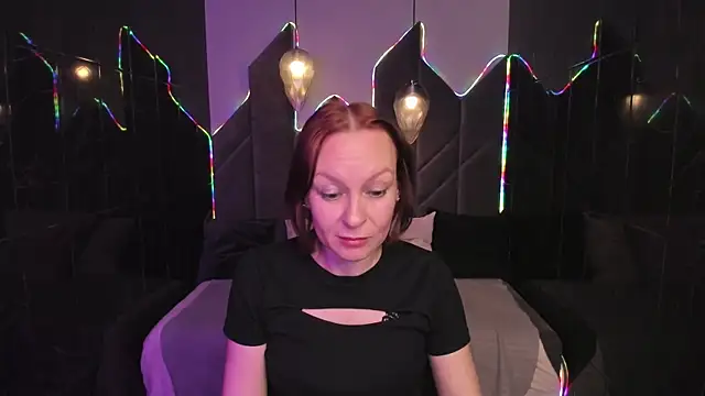 NikaGentle online show from 11.23.25