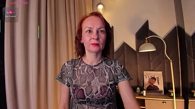 Snapshot of NikaGentle chatting on 06.21.26 NikaGentle online show from 06.21.26
