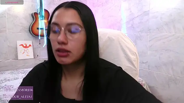 Snapshot of LauraRuiz1 chatting on 06.05.26 LauraRuiz1 online show from 06.05.26