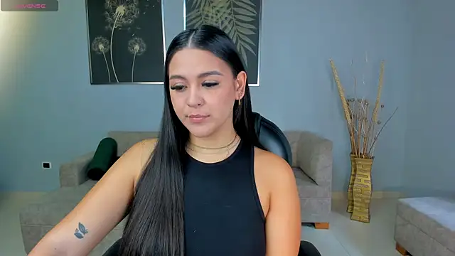 ToriCrossX online show from 01.02.25
