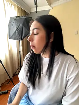 isabella jade online show from 10.06.25