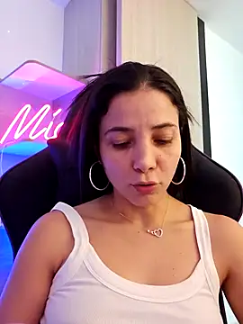 Snapshot of miaeyes chatting on 01.18.25 miaeyes online show from 01.18.25