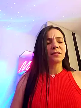 Snapshot of miaeyes chatting on 01.20.25 miaeyes online show from 01.20.25