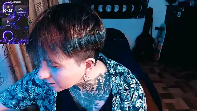 Marieblueeyes online show from 10.24.25