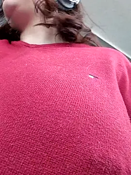 Yammy Yumi online show from 10.14.25