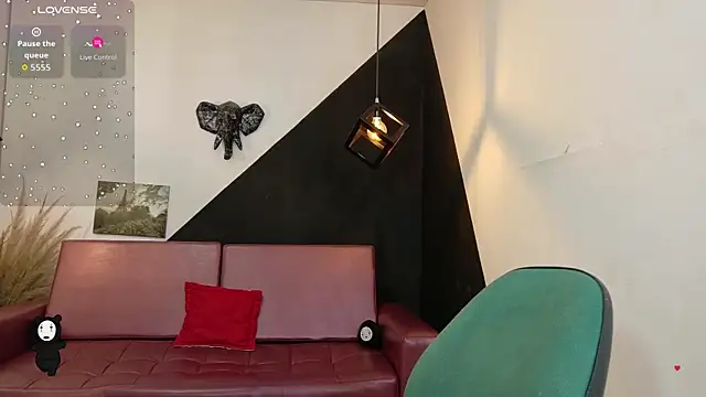 Perla Campbell online show from 09.26.25