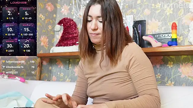 SophieBush online show from 02.23.25