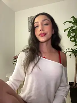 SelenaStone online show from 11.25.25