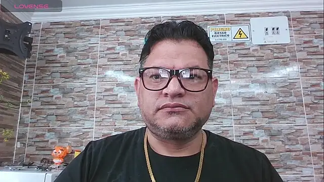 Snapshot of SexDiffrent chatting on 10.17.25 SexDiffrent online show from 10.17.25