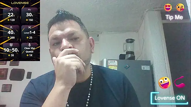 Snapshot of SexDiffrent chatting on 11.20.25 SexDiffrent online show from 11.20.25