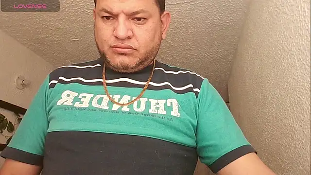 Snapshot of SexDiffrent chatting on 12.15.25 SexDiffrent online show from 12.15.25