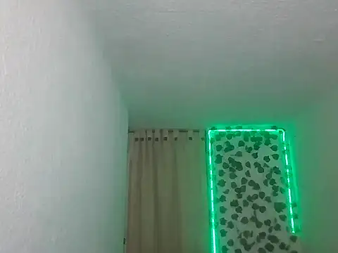 Snapshot of SexDiffrent chatting on 03.02.26 SexDiffrent online show from 03.02.26