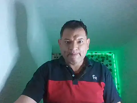 Snapshot of SexDiffrent chatting on 04.27.26 SexDiffrent online show from 04.27.26