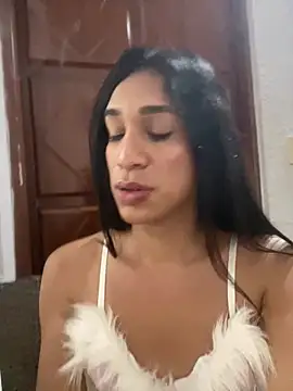 Snapshot of Ashly_Miller chatting on 04.21.26 Ashly Miller online show from 04.21.26