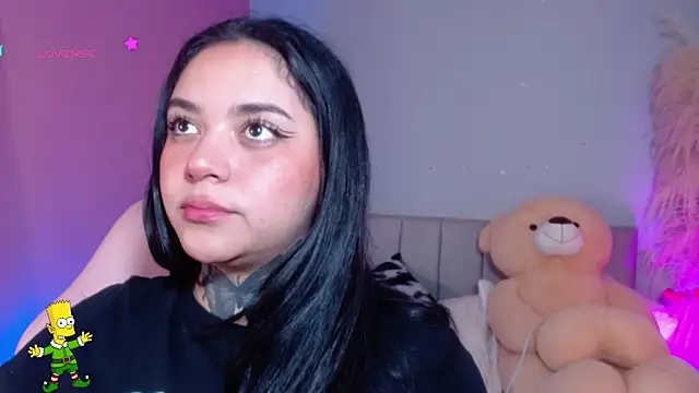 Snapshot of kim_blake chatting on 12.19.24 kim blake online show from 12.19.24