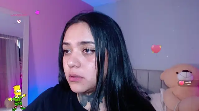 Snapshot of kim_blake chatting on 12.19.24 kim blake online show from 12.19.24