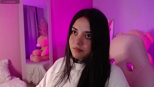 Snapshot of kim_blake chatting on 01.04.25 kim blake online show from 01.04.25