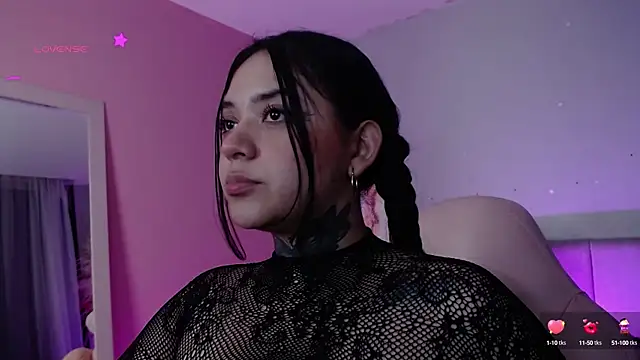 Snapshot of kim_blake chatting on 01.14.25 kim blake online show from 01.14.25