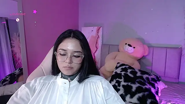 Snapshot of kim_blake chatting on 01.18.25 kim blake online show from 01.18.25