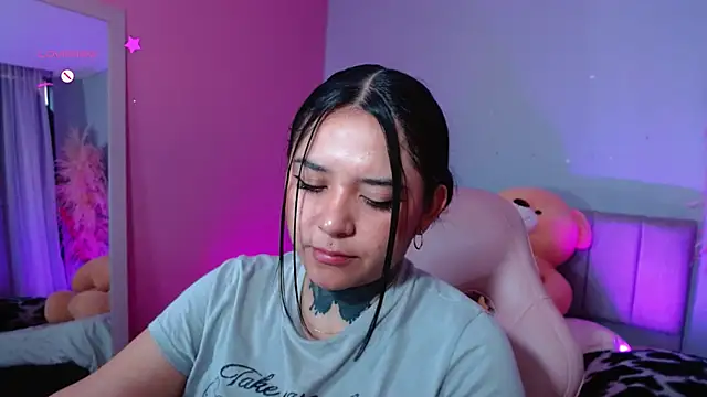 Snapshot of kim_blake chatting on 01.24.25 kim blake online show from 01.24.25